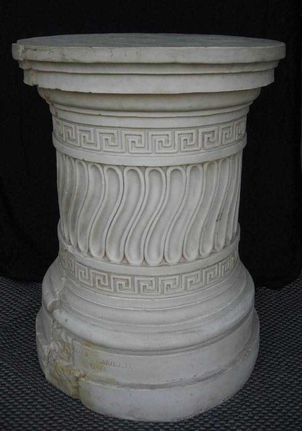 Strigolifi Pedestal With Greek Key For Sale