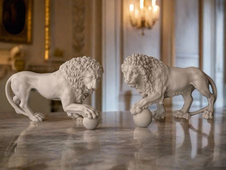 The Medici & Vacca lions Pair Free Standing Online