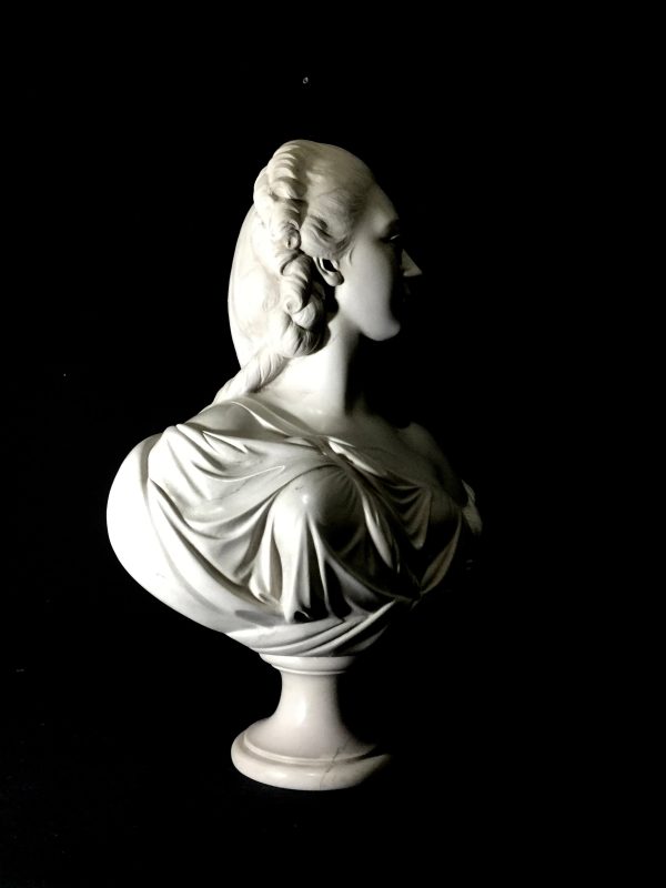 Madame Dubarry Bust Fashion